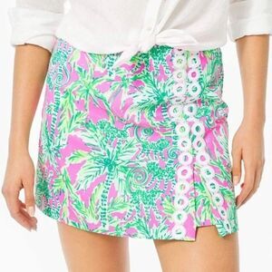 Lilly Pulitzer Pink & Green Hangin Around Patterned Tawney Skort. 00.